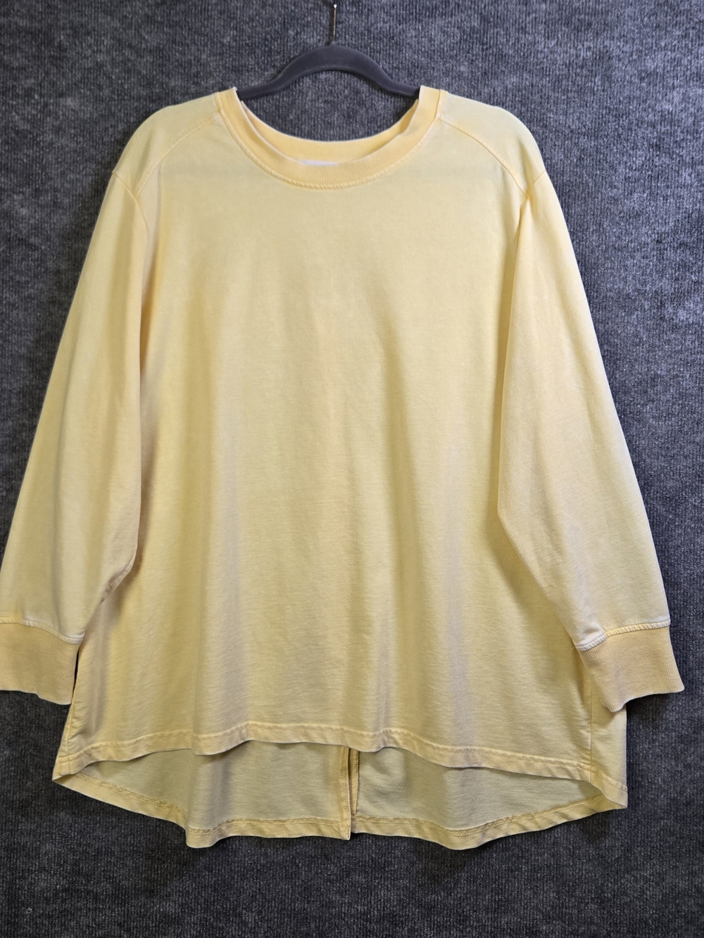 Jane and Delancey T Shirt Women 1X Butter Yellow Stonewash Button Back Crew Neck